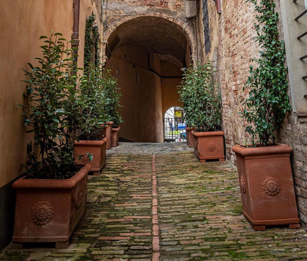 Domus Nannini Spa - L' Arco Di Matteotti Σιένα Εξωτερικό φωτογραφία